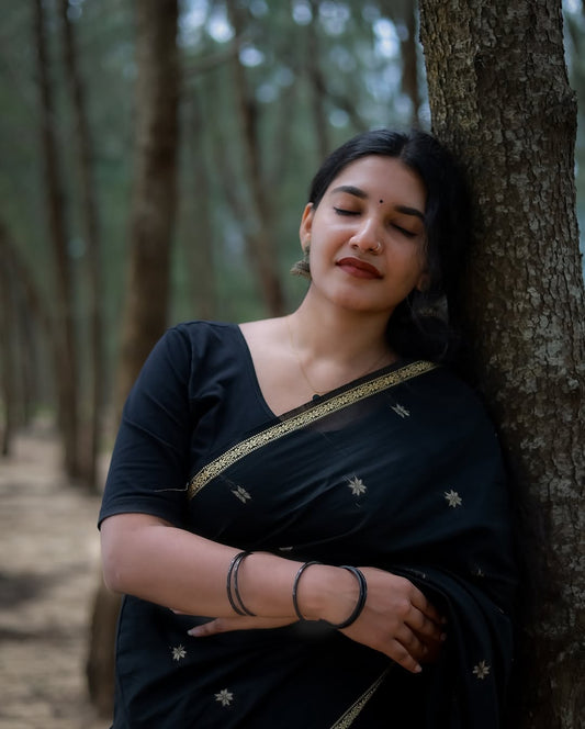 Flameboyant Black Cotton Silk Saree With Snappy Blouse Piece