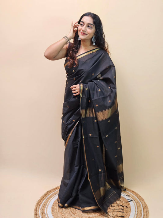 Devastating Black Cotton Silk Saree With Exemplary Blouse Piece