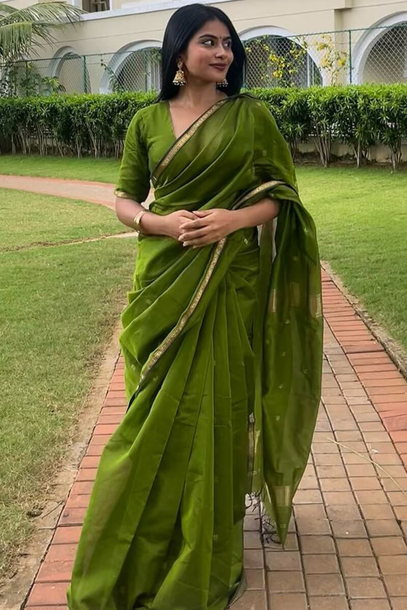 Eloquence Green Cotton Silk Saree With Lagniappe Blouse Piece