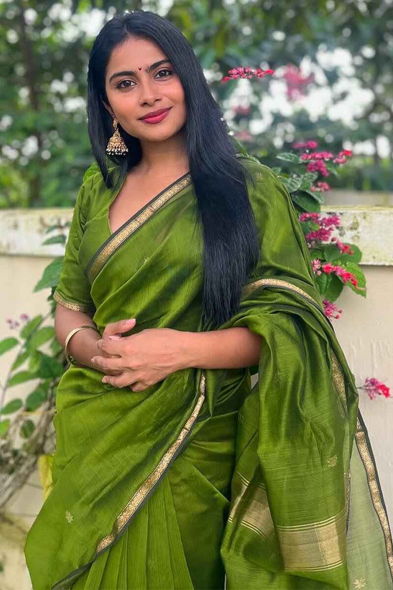 Eloquence Green Cotton Silk Saree With Lagniappe Blouse Piece