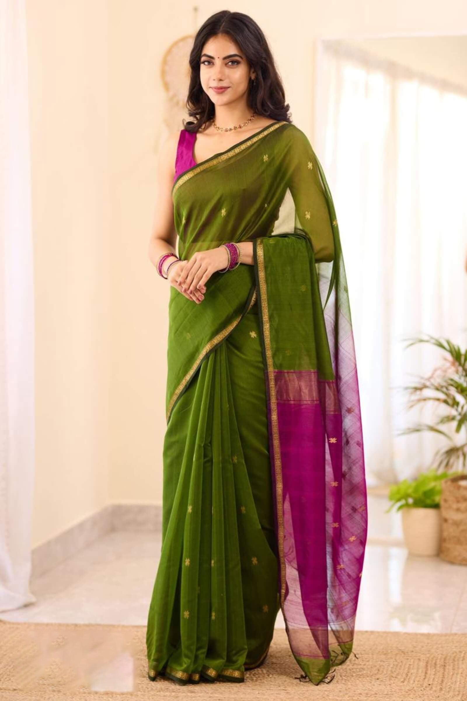 Blooming Green Cotton Silk Saree With Desirable Blouse Piece