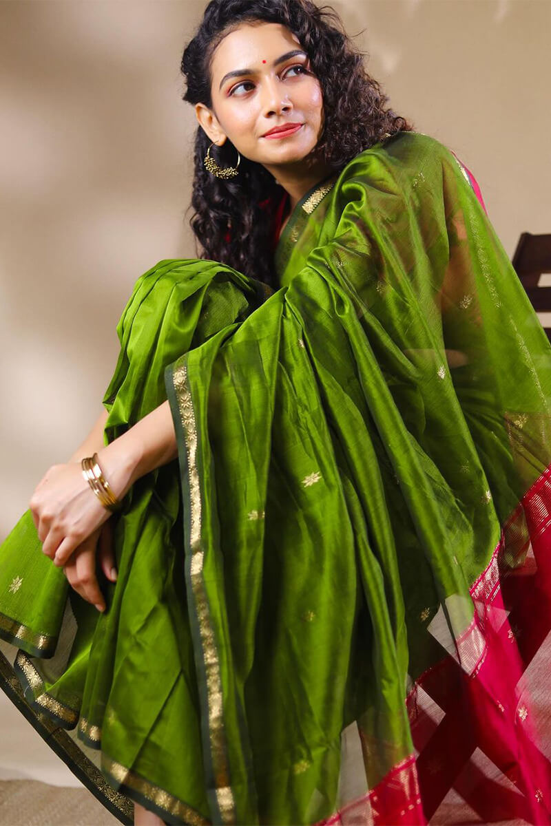 Exemplary Green Cotton Silk Saree With Seraphic Blouse Piece