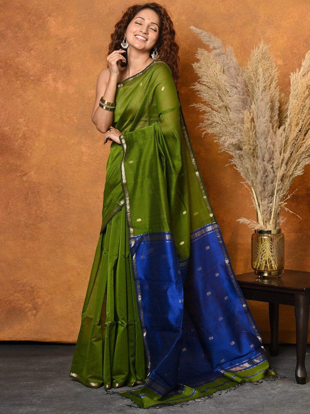 Improbable Green Cotton Silk Saree With Lissome Blouse Piece