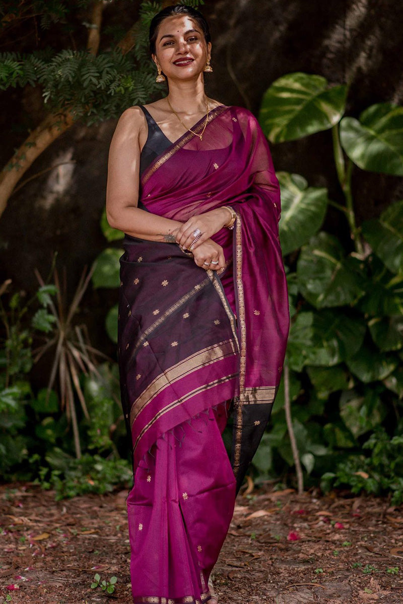 Energetic Dark Pink Cotton Silk Saree With Gratifying Blouse Piece