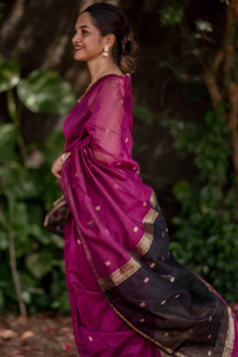 Energetic Dark Pink Cotton Silk Saree With Gratifying Blouse Piece