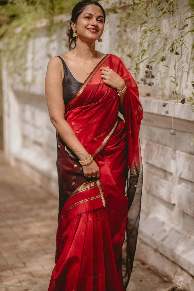 Stunning Red Cotton Silk Saree With Lagniappe Blouse Piece