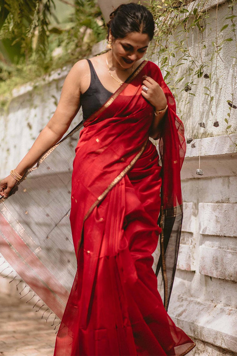 Stunning Red Cotton Silk Saree With Lagniappe Blouse Piece