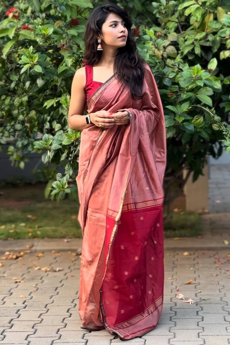 Unequalled Pink Cotton Silk Saree With Ornate Blouse Piece