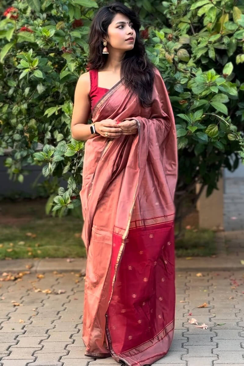 Unequalled Pink Cotton Silk Saree With Ornate Blouse Piece