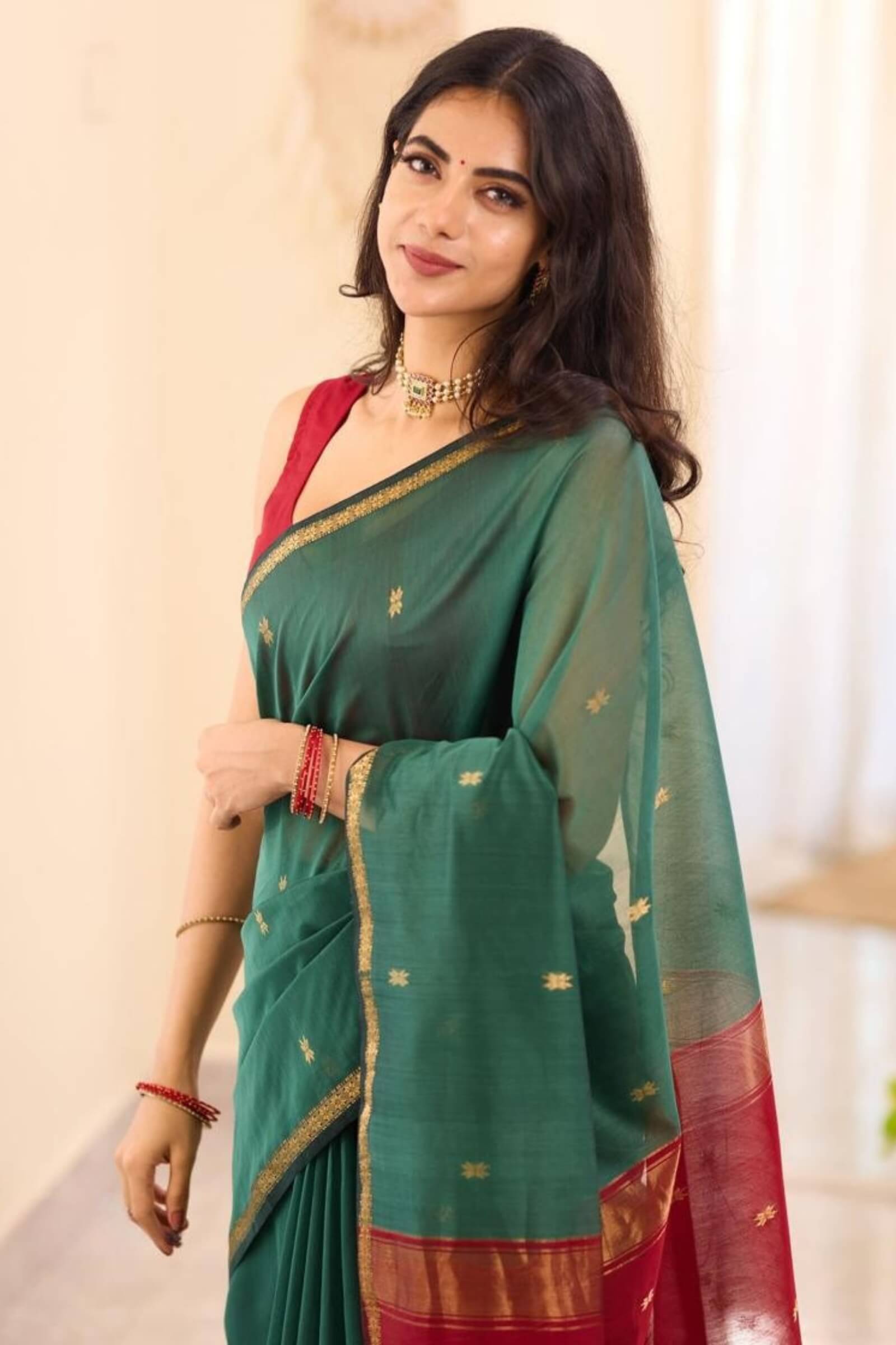 Demure Rama Cotton Silk Saree With Exquisite Blouse Piece
