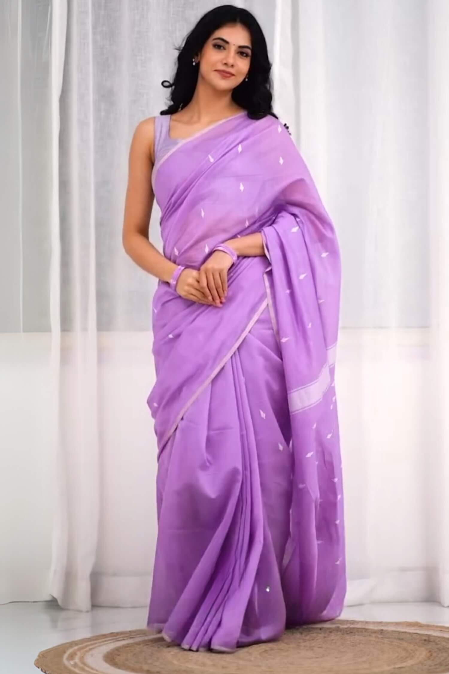 Beleaguer Lavendor Cotton Silk Saree With Alluring Blouse Piece