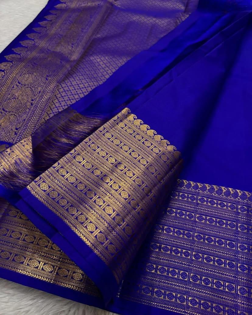 Incredible Royal Blue Soft Silk Saree With Pleasurable Blouse Piece