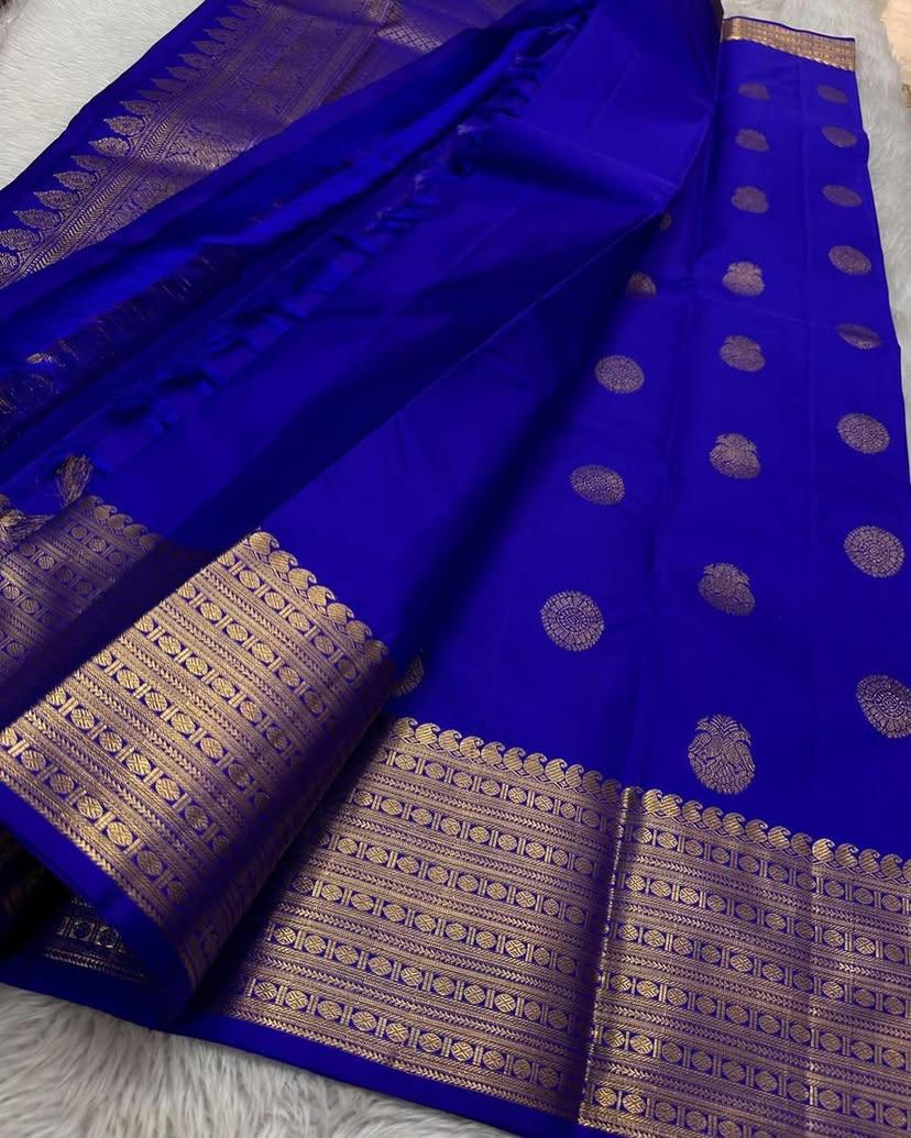 Incredible Royal Blue Soft Silk Saree With Pleasurable Blouse Piece