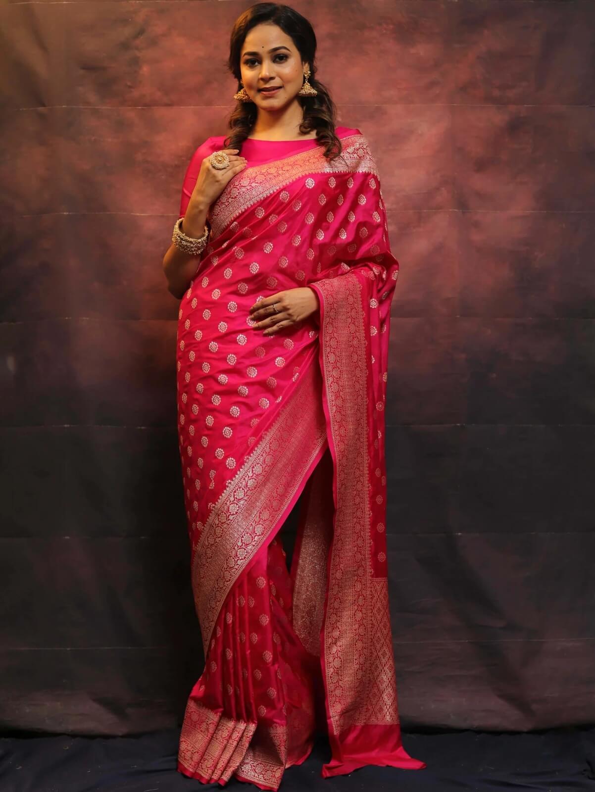 Magnetic Dark Pink Soft Silk Saree With Redolent Blouse Piece