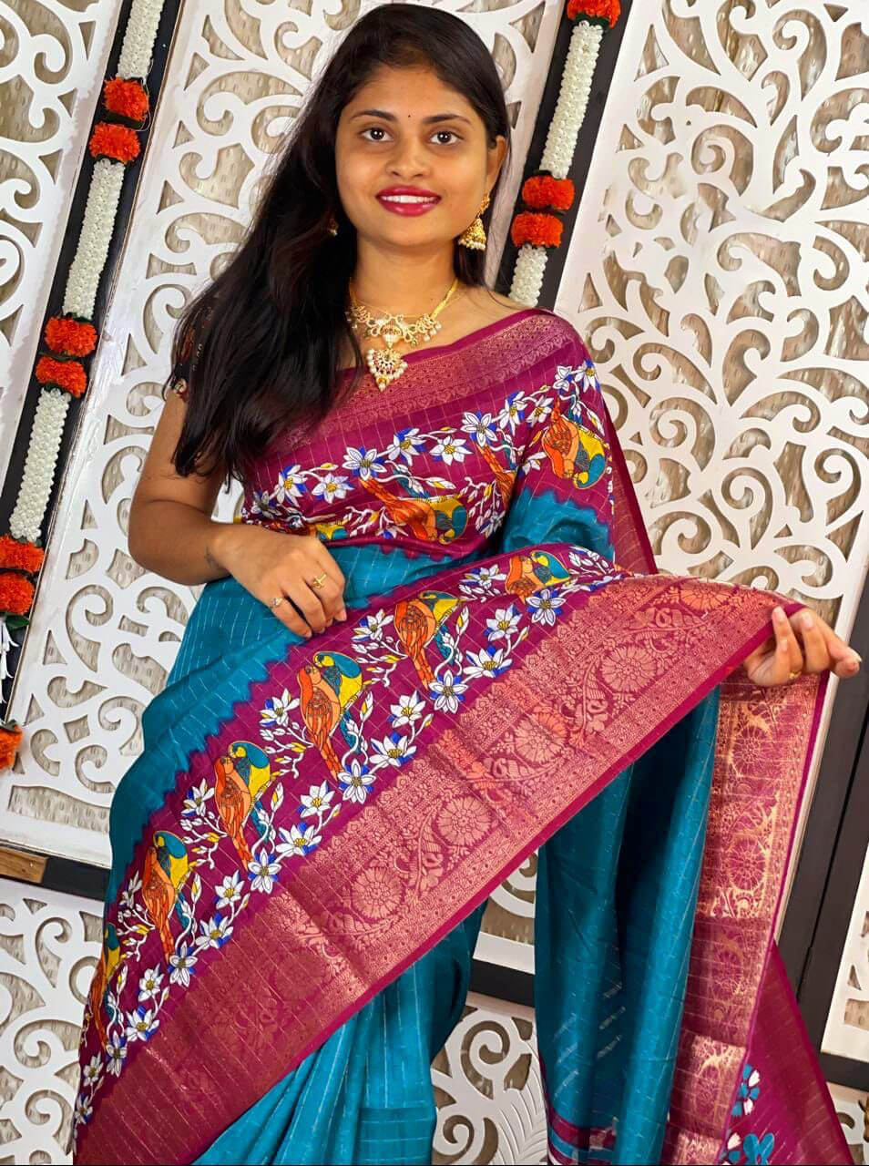 Tempting Firozi Digital Printed Dola Silk Saree With Fragrant Blouse Piece