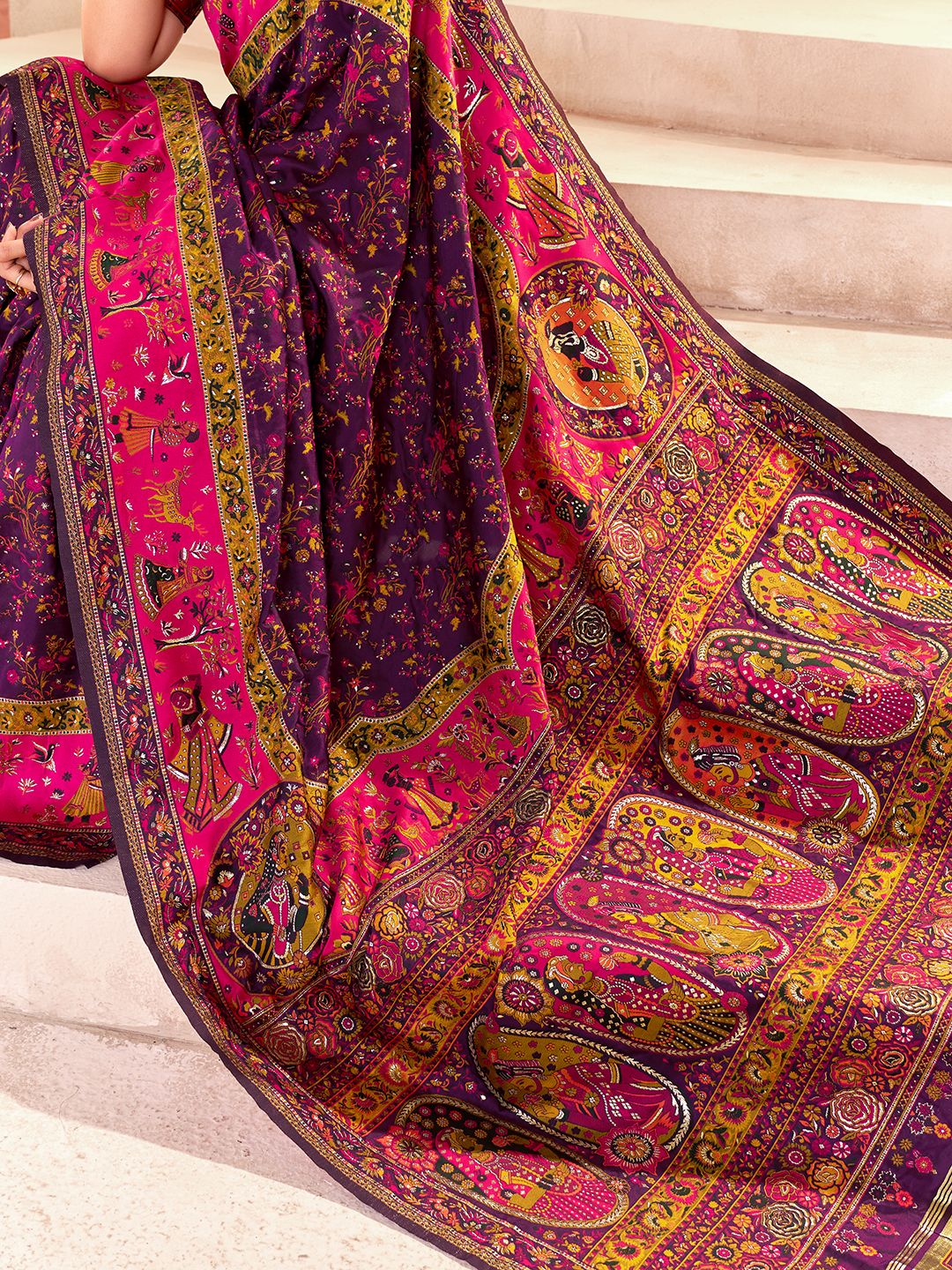 Snazzy Purple Nylon Dola Pashmina Saree With Resplendent Blouse Piece