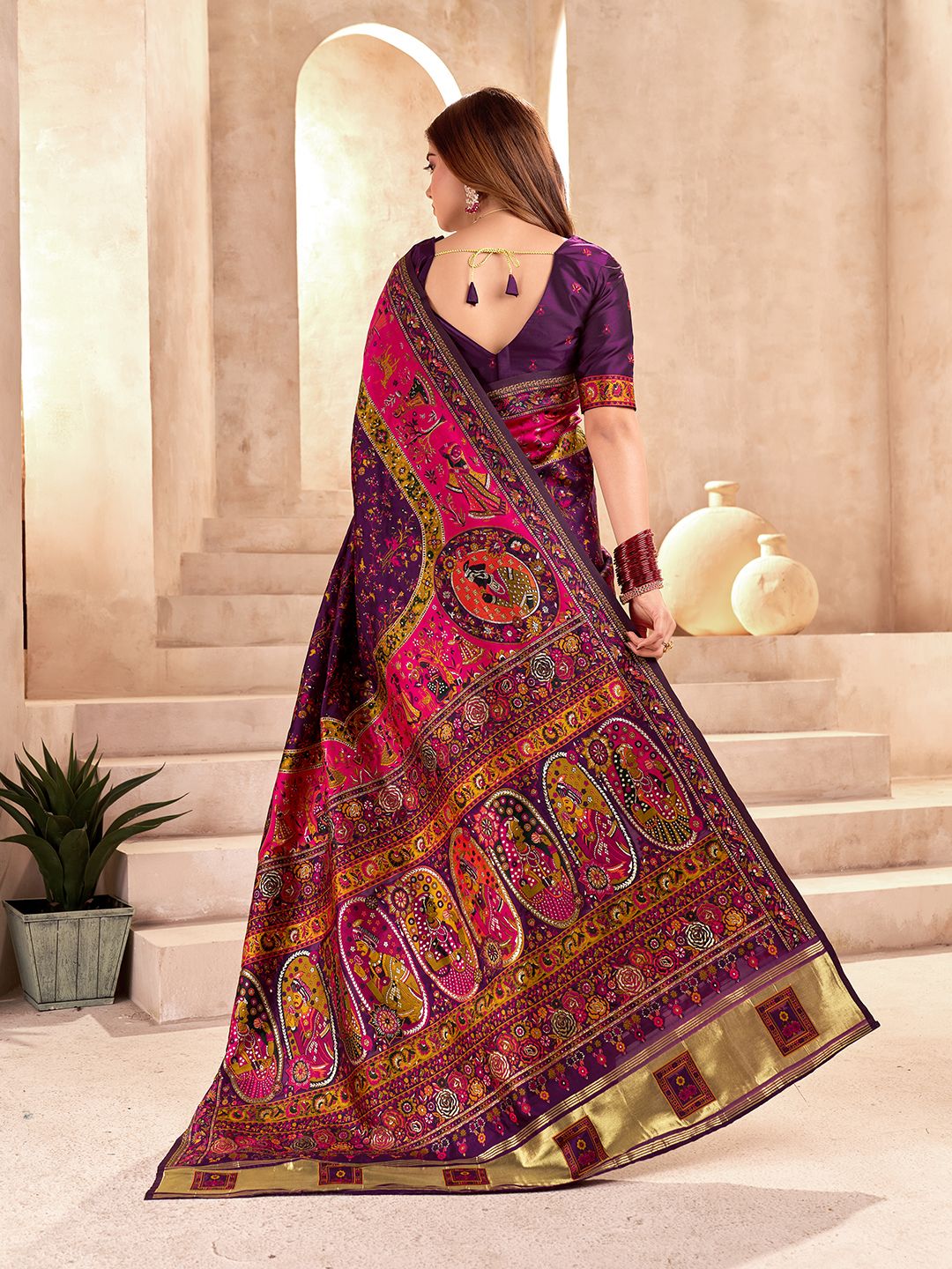 Snazzy Purple Nylon Dola Pashmina Saree With Resplendent Blouse Piece