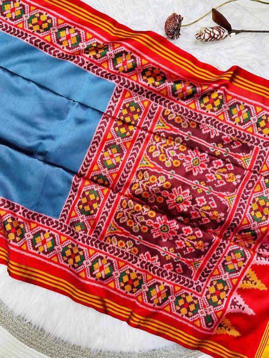 Posh Firozi Ikkat Printed Patola Silk Saree With Whimsical Blouse Piece