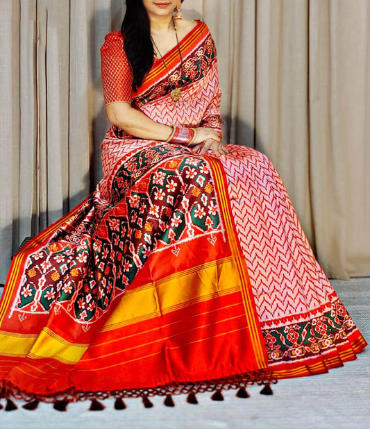 Symmetrical Pink Patola Lagdi Patta Saree With Dulcet Blouse Piece