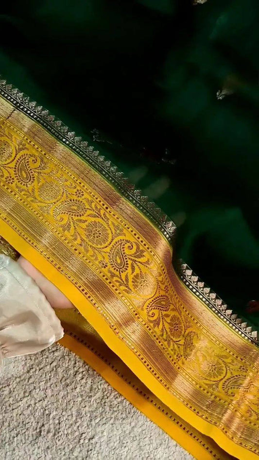 Demanding Dark Green Soft Silk Saree With Elegant Blouse Piece