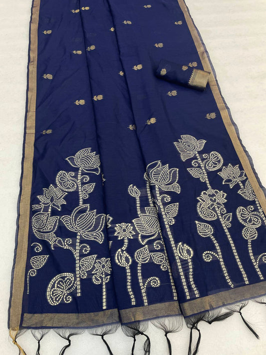 Improbable Navy Blue Pure Munga Cotton Silk Saree With Divine Blouse Piece