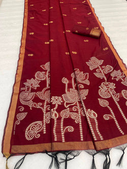Gratifying Red Pure Munga Cotton Silk Saree With Elegant Blouse Piece