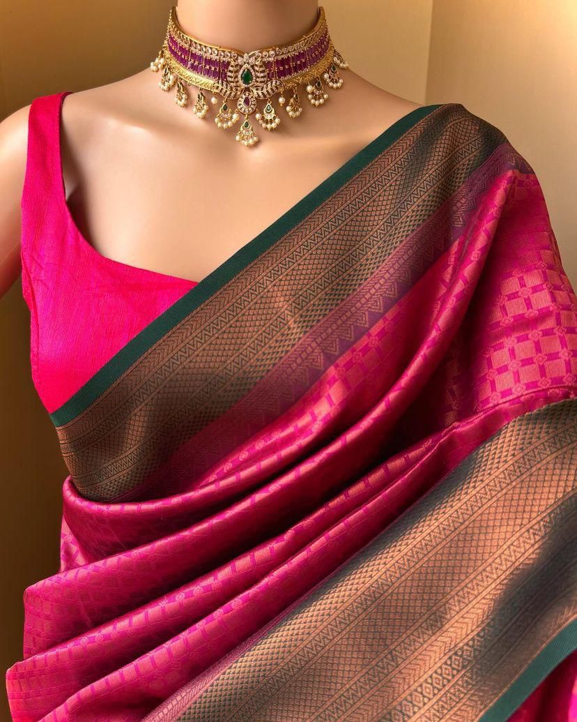 Inimitable Dark Pink Soft Silk Saree With Resonant Blouse Piece