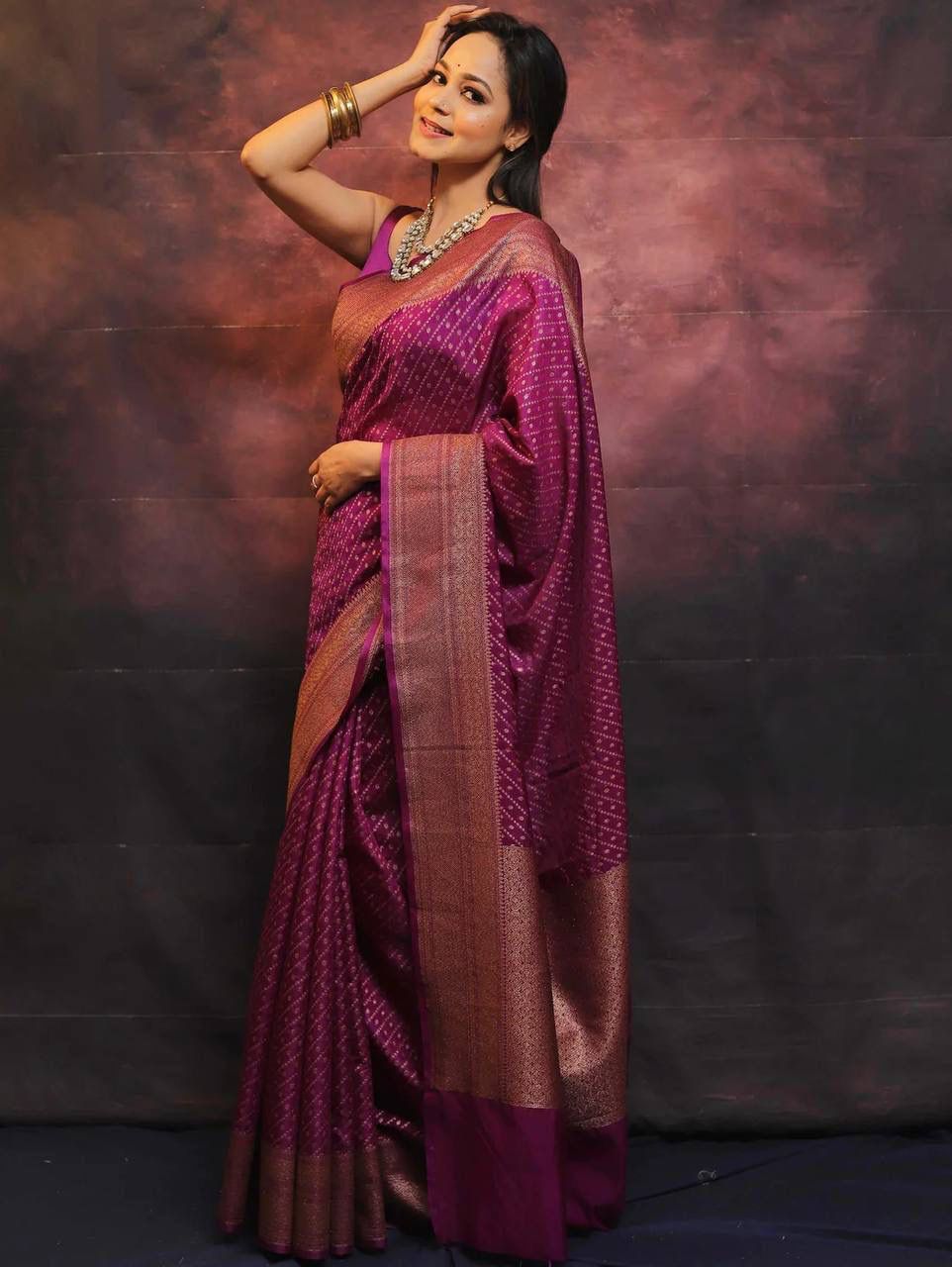 Ethereal Purple Soft Silk Saree With Scrupulous Blouse Piece