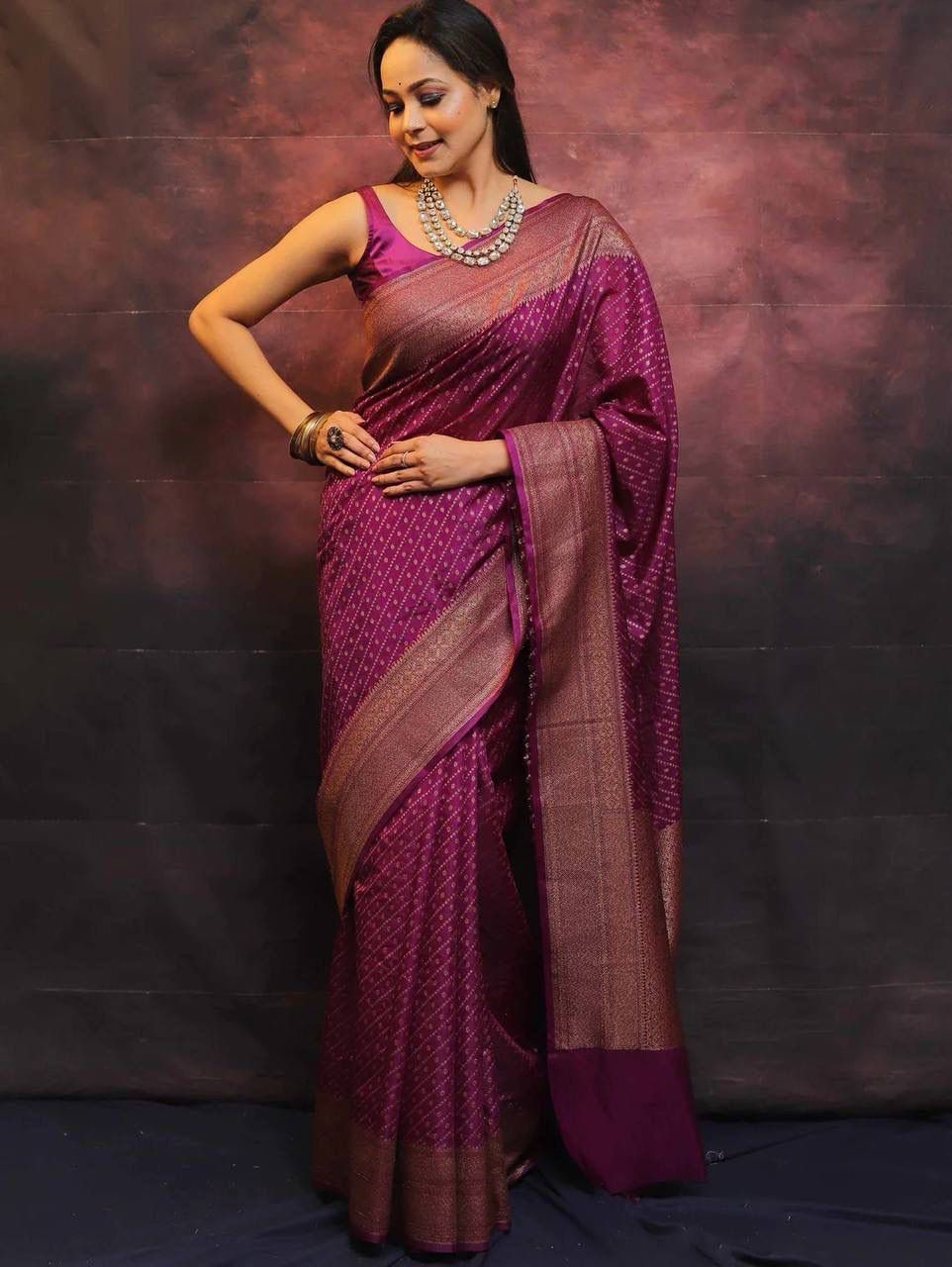 Ethereal Purple Soft Silk Saree With Scrupulous Blouse Piece