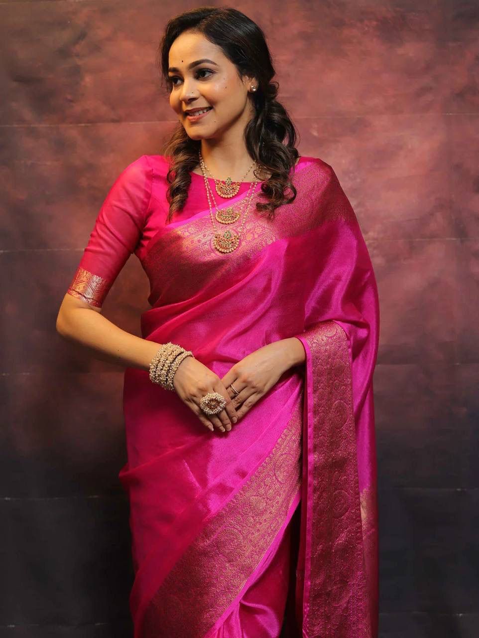 Felicitous Dark Pink Soft Silk Saree With Enchanting Blouse Piece