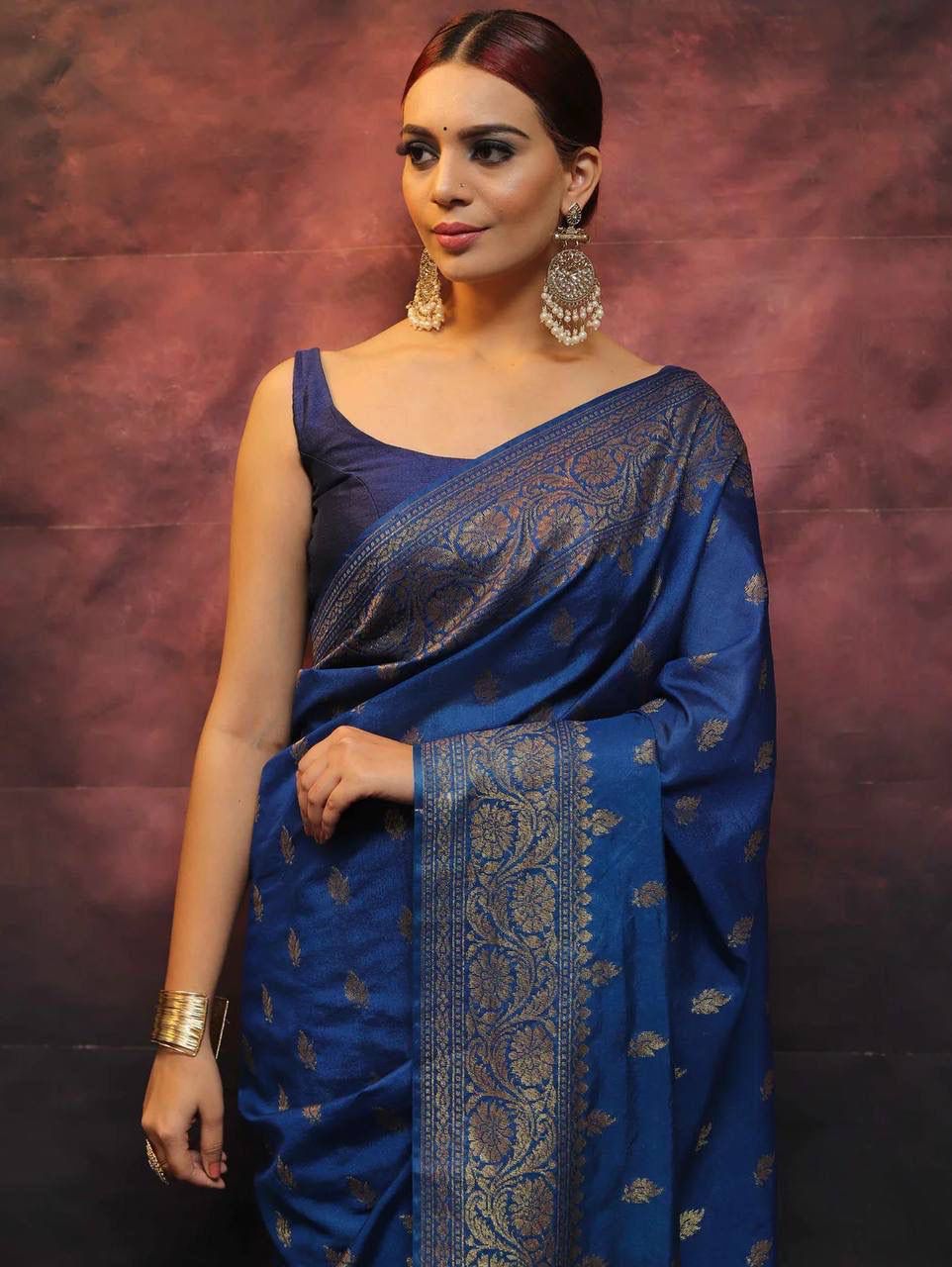 Ornate Blue Soft Silk Saree With Radiant Blouse Piece