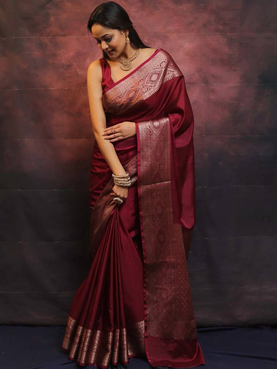 Capricious Maroon Soft Silk Saree With Lovely Blouse Piece