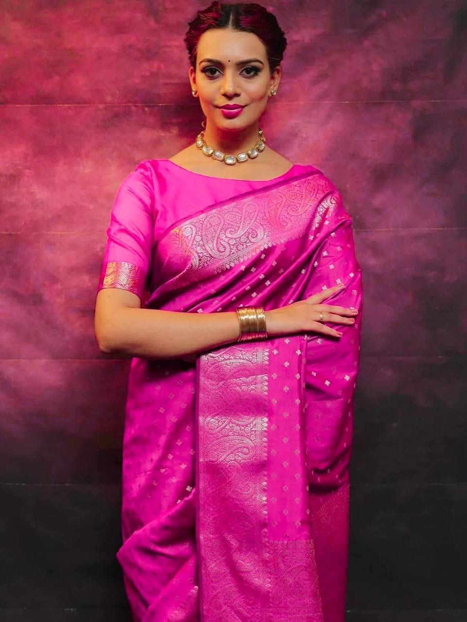 Denouement Dark Pink Soft Silk Saree With Fragrant Blouse Piece