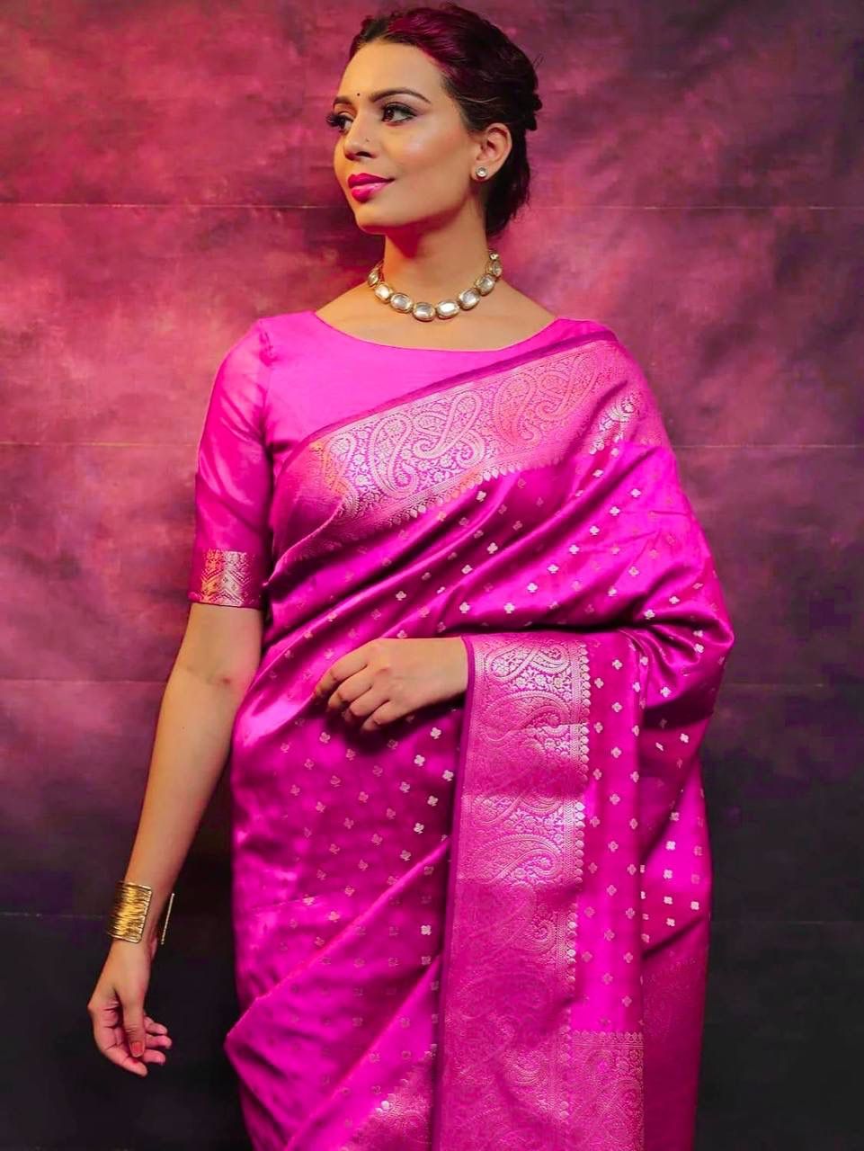 Denouement Dark Pink Soft Silk Saree With Fragrant Blouse Piece