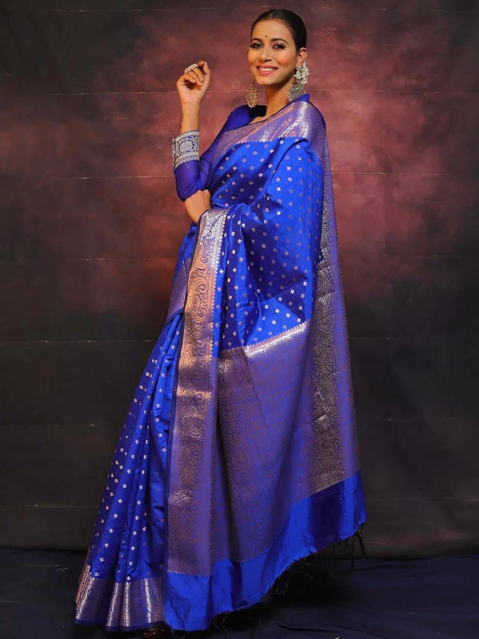 Alluring Royal Blue Soft Silk Saree With Classy Blouse Piece