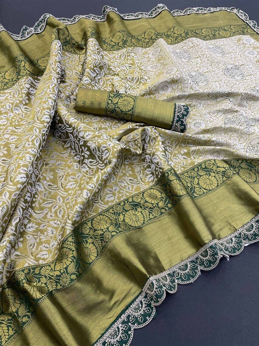 Incomparable Beige Kanjivaram Silk Saree With Unequalled Blouse Piece