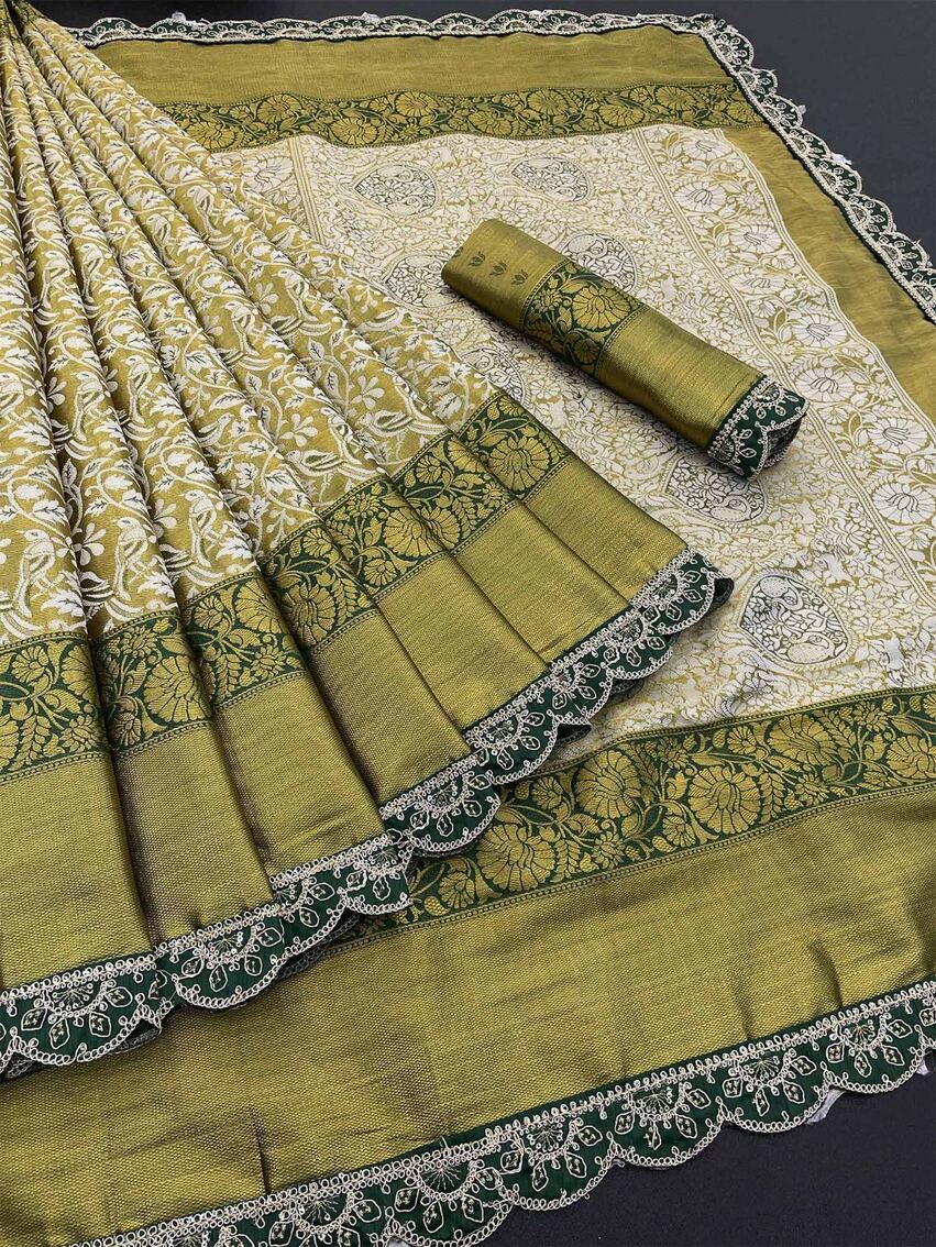 Incomparable Beige Kanjivaram Silk Saree With Unequalled Blouse Piece