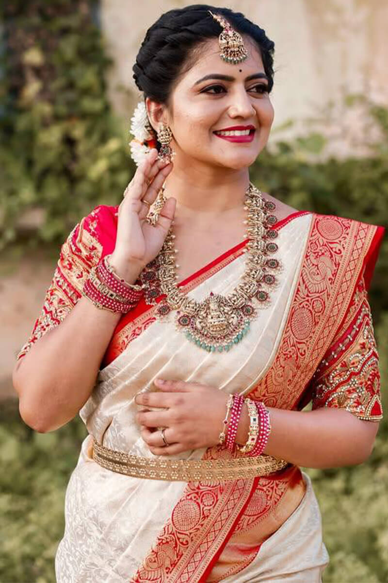 Smashing Off White Soft Silk Saree With Enchanting Blouse Piece