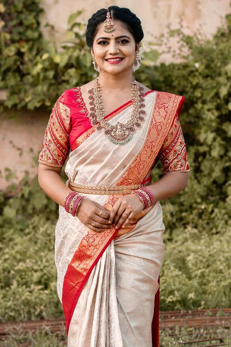 Smashing Off White Soft Silk Saree With Enchanting Blouse Piece