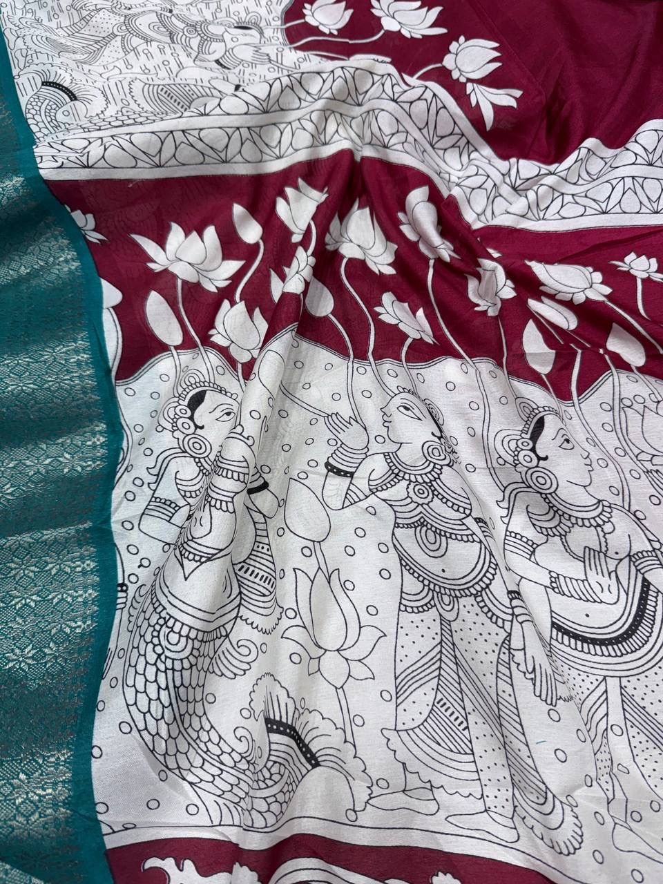 Prominent Maroon Digital Printed Dola Silk Saree With Blissful Blouse Piece