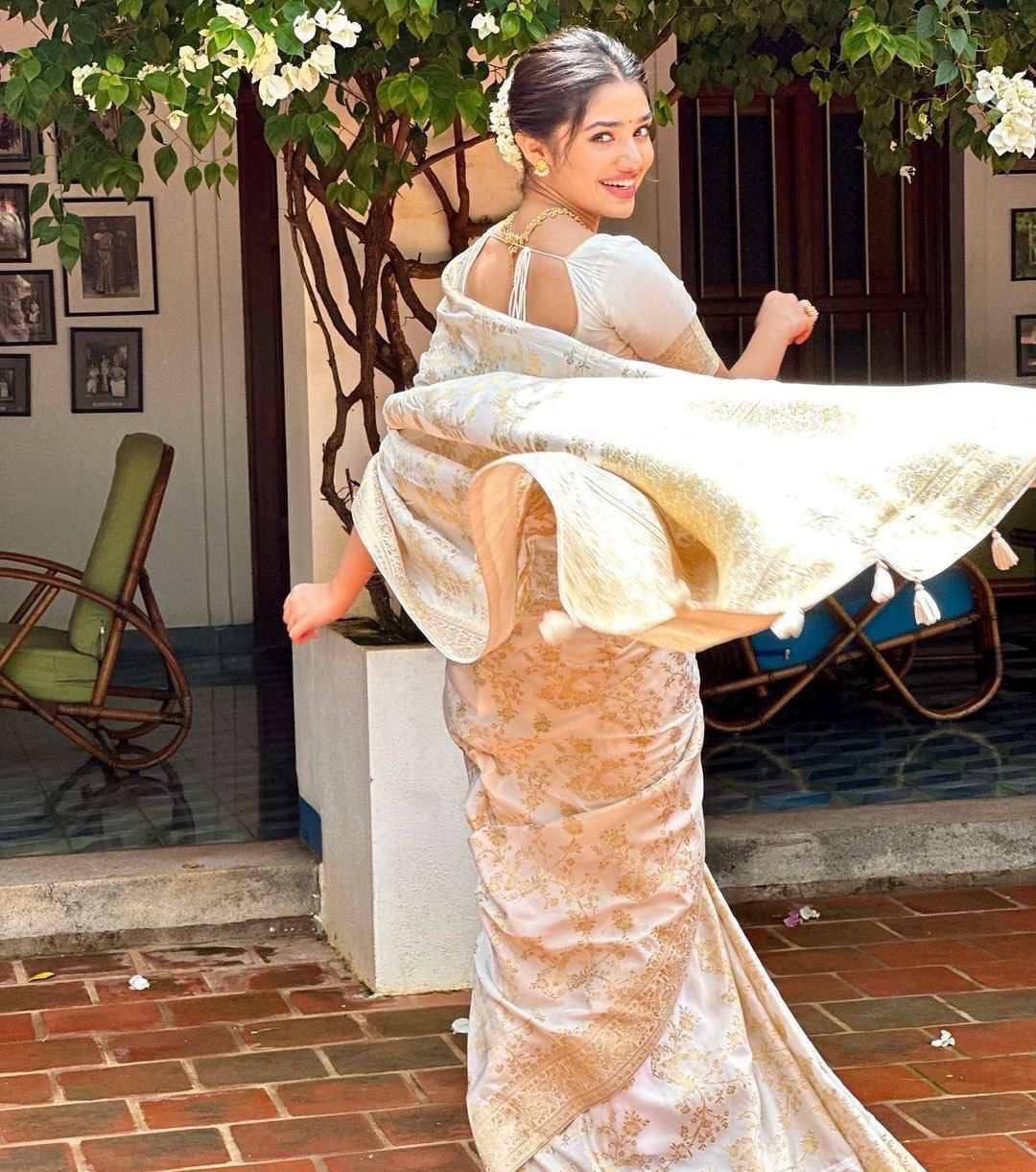 Lassitude Beige Soft Silk Saree With Seraglio Blouse Piece