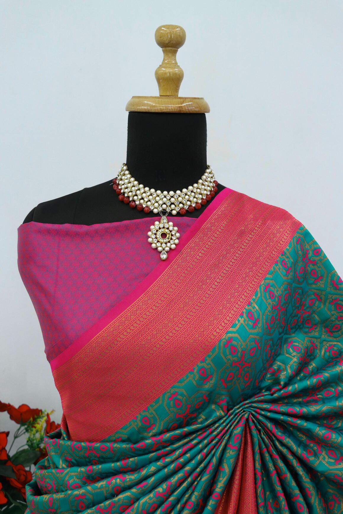 Alluring Rama Soft Banarasi Silk Saree With Invaluable Blouse Piece