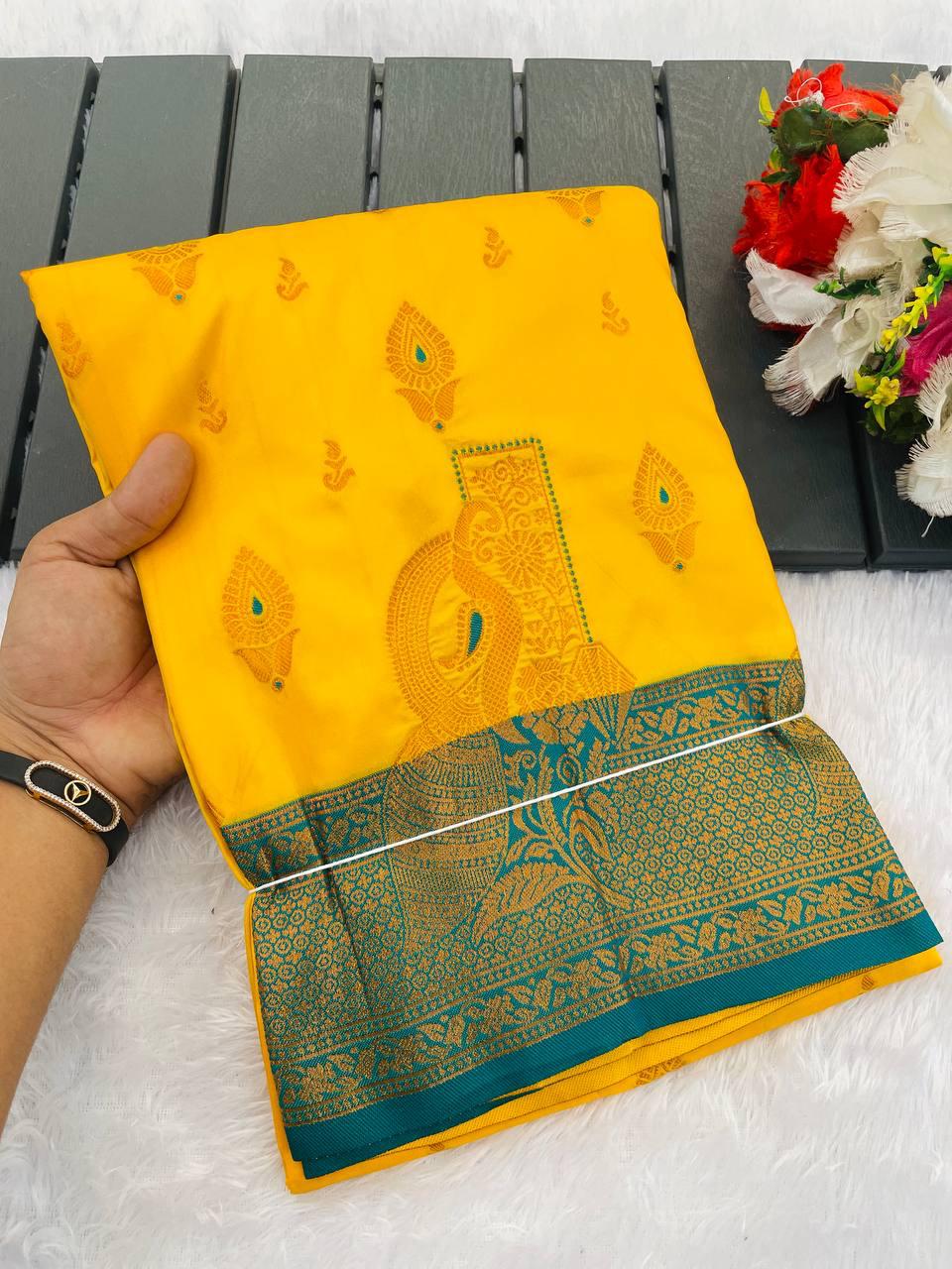 Admirable Yellow Soft Banarasi Silk Saree With Divine Blouse Piece