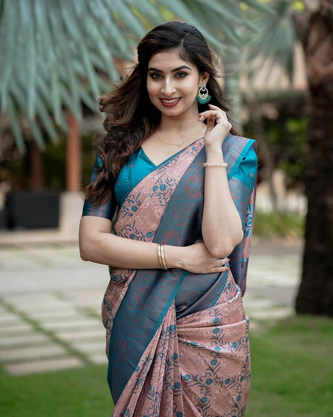 Excellent Peach Soft Silk Saree With Assemblage Blouse Piece