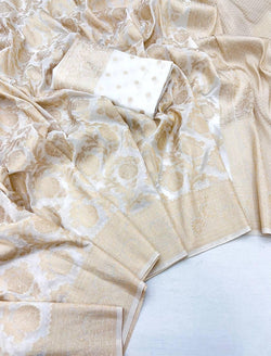 Beautiful Off White Soft Banarasi Silk Saree With Girlish Blouse Piece