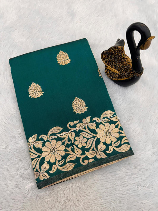 Delightful Rama Soft Banarasi Silk Saree With Improbable Blouse Piece