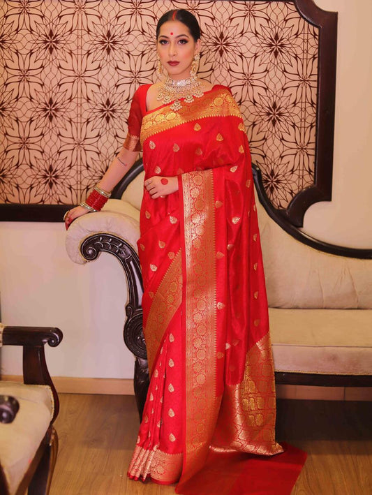 Sumptuous Red Soft Silk Saree With Allure Blouse Piece
