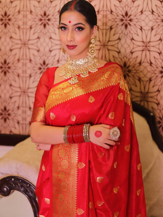 Sumptuous Red Soft Silk Saree With Allure Blouse Piece