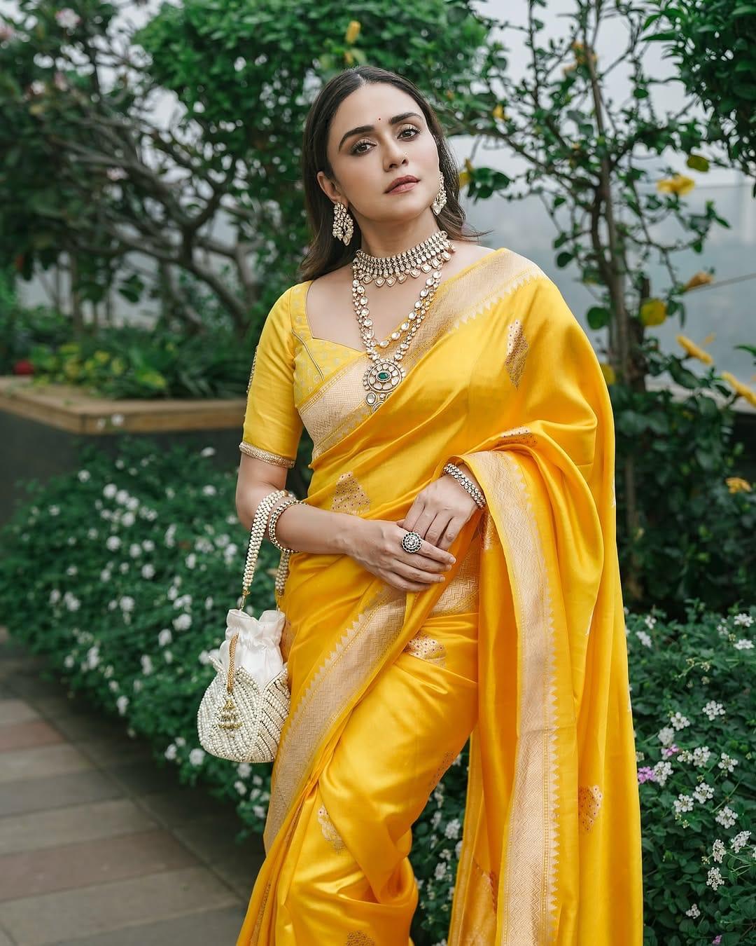 Sempiternal Yellow Soft Silk Saree With Evanescent Blouse Piece