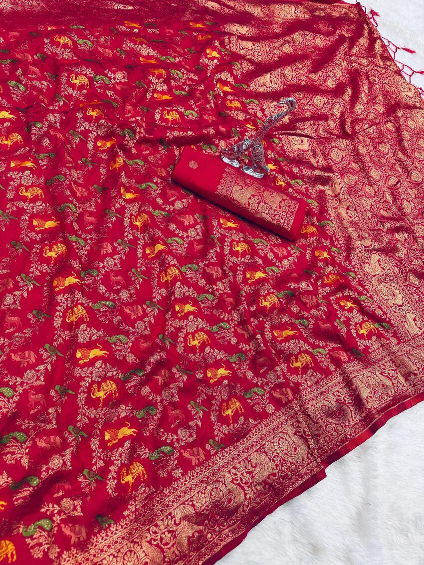 Splendiferous Dark Pink Soft Banarasi Silk Saree With Demesne Blouse Piece